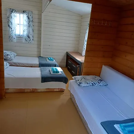 V Alloggio in famiglia Pakoštane